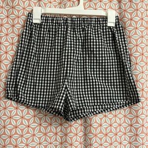 adorable and lightweight checkered shorts!!!